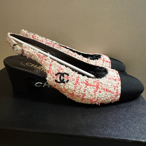 Chanel Pink Glittered Tweed Leather Slingbacks Pumps 24P Size 37.5/US Size 7.5 - Picture 2 of 16